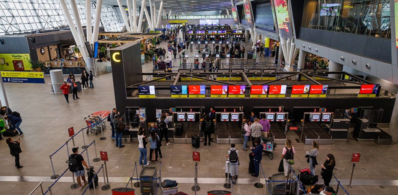 Delta Airlines SCL Terminal